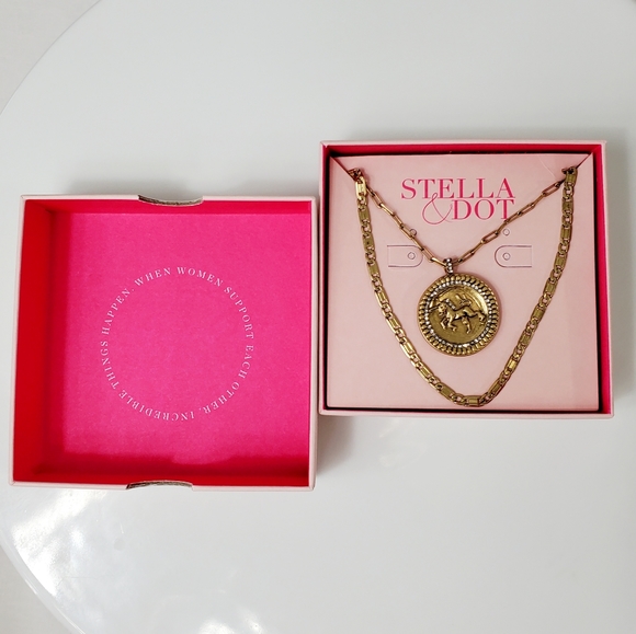 STELLA & DOT  - Heritage Coin Pendant with Layered Chains - Picture 5 of 10